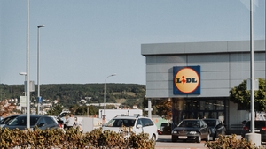 Regulă nouă în parcările de la Lidl și Kaufland de la 1 ianuarie 2024 în această țară! A fost pusă în aplicare imediat