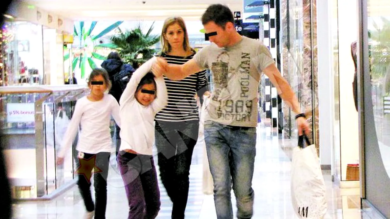 Irina Truica, fericita la mall cu gemenele! Tata surogat pentru fetele lui Truica