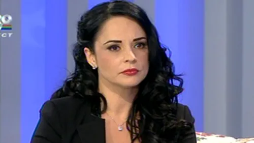 VIDEO Andreea Marin e Zana Buna! Uite ce decolteu adanc are si cum isi etaleaza sanii in direct la TV - Ipostaze nemaivazute