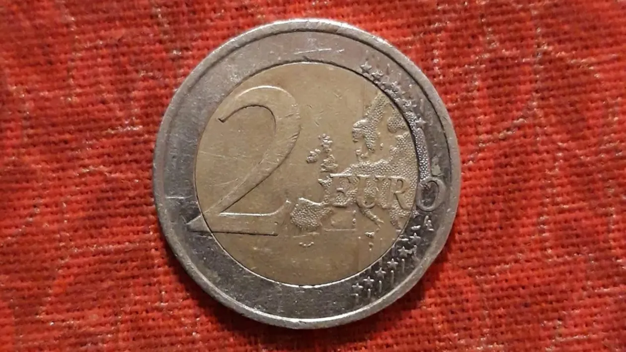 Suma e colosală! Cu câți lei se vinde o monedă de 2 euro din anul 2017