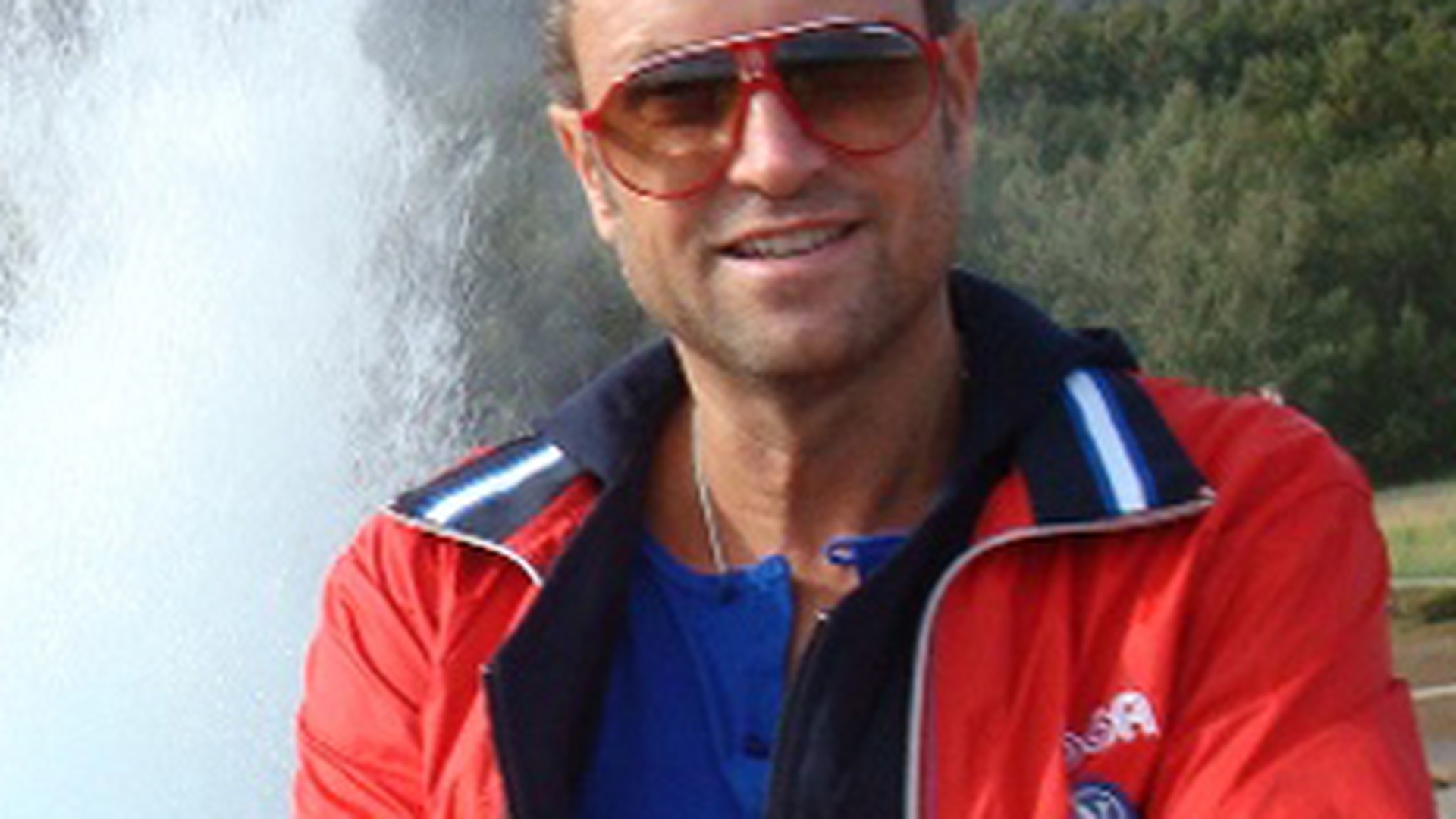 Catalin Botezatu este in pericol! Cel mai mare vulcan din Islanda erupe exact in timpul filmarilor pentru Next Top Model!