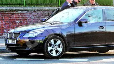 Mircea Geoana, vizita-fulger acasa la mama-soacra. Alo, SPP? O masina, va rog!