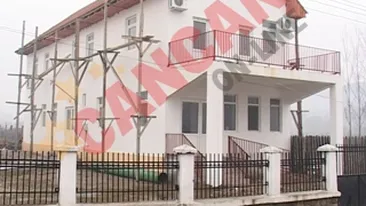 Au pus mana de la mana si si-au facut spital!