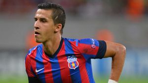 Daniel Georgievski, fundaşul care l-a acuzat pe Gigi Becali că l-a păcălit cu bani, este coleg cu un fost jucător al lui Juventus! 