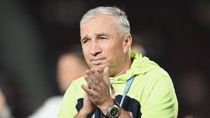 Anunț de ultimă oră despre starea lui Dan Petrescu! Familia antrenorului a venit de urgență în țară | EXCLUSIV