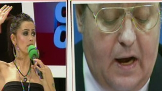 Zavoranca a tunat de a zguduit cerul la CANCAN TV! L-a facut bucati pe Vadim Tudor! "Se scarpina in buric si dupa aia arunca cu murdaria in tine. Ii miros picioarele a caine mort!"