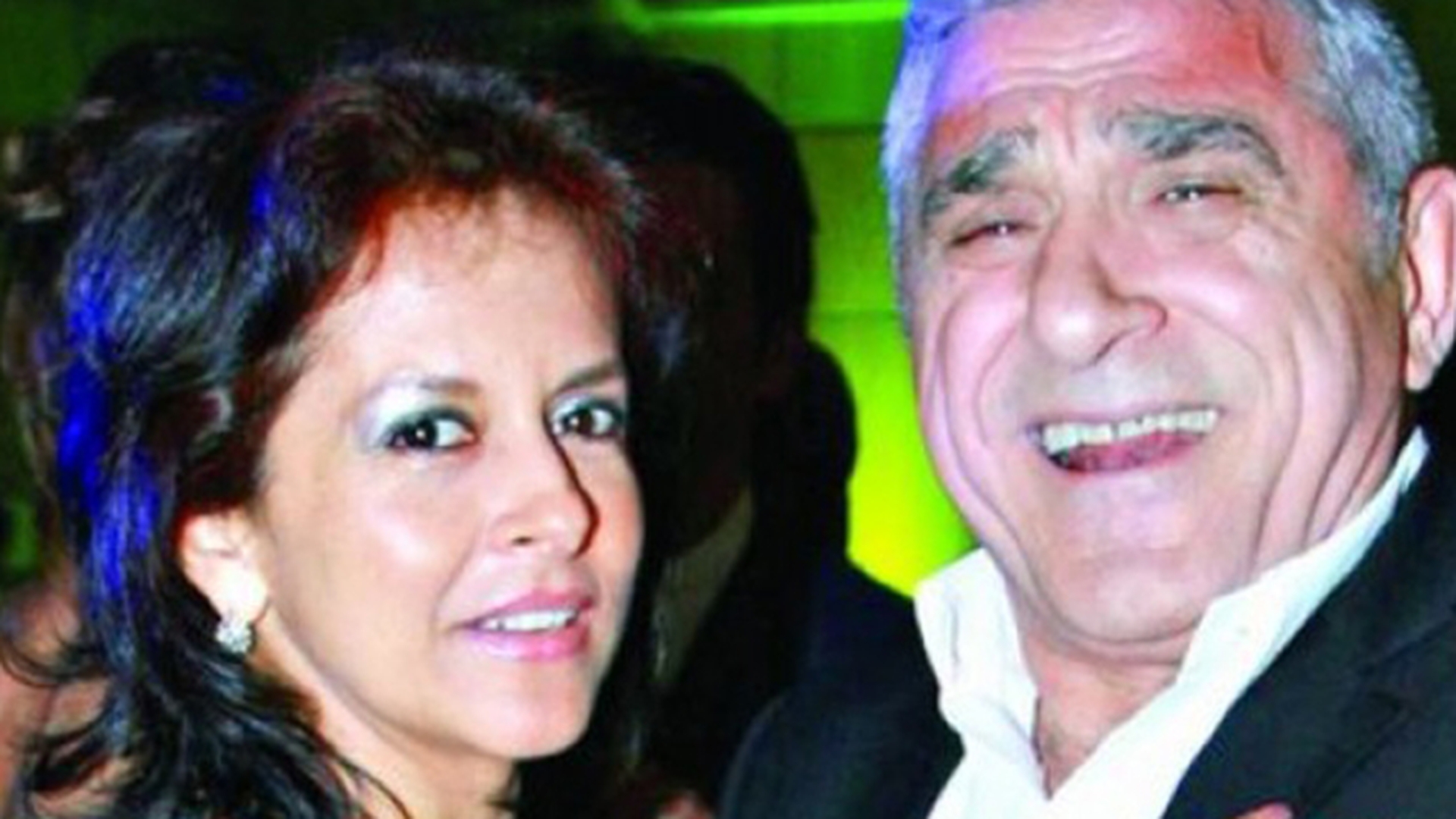 Satula de scandaluri si infidelitati, sotia lui Giovani Becali l-a parasit in inchisoare! Femeia a plecat definitiv din tara