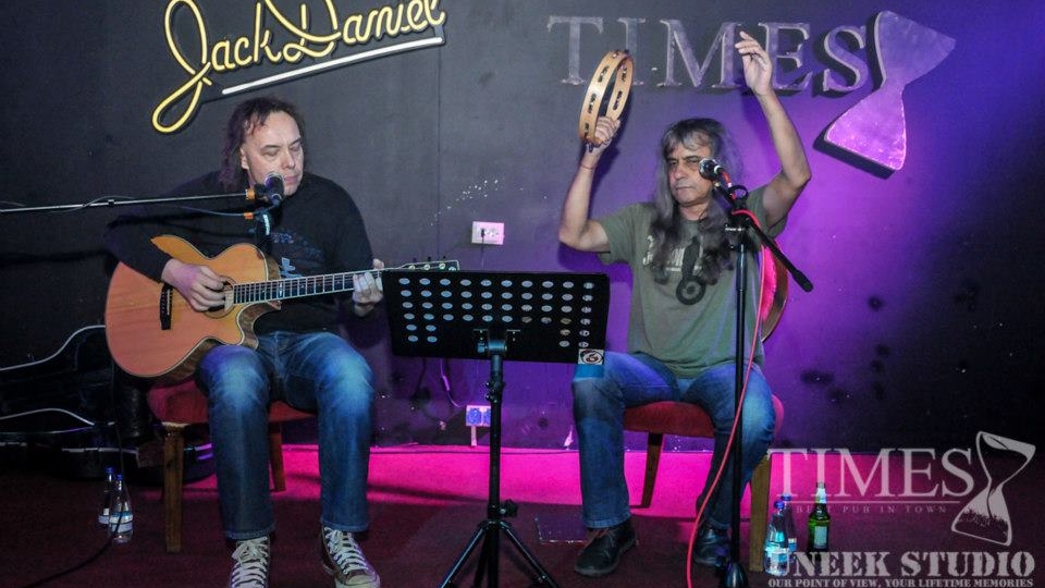 Trupa Lotus a inceput turneele! Minculescu si Judy Seutter au planuri mari de viitor