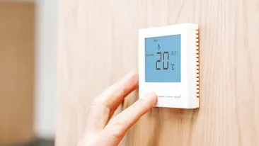 Un român a găsit soluția! Cum scăpăm de facturile uriașe la curent şi gaze