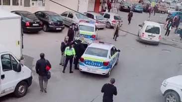 Un bărbat a sunat la 112 să spună că nu poate intra la păcănele. Individul nu purta mască de protecție și nu avea certificat verde