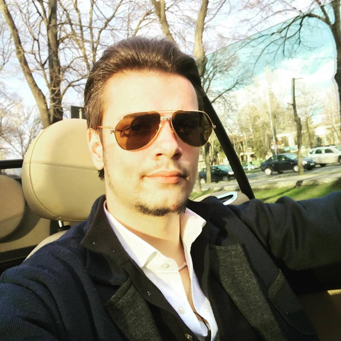 Gino Iorgulescu este îndrăgostit lulea de Simona Iacob.