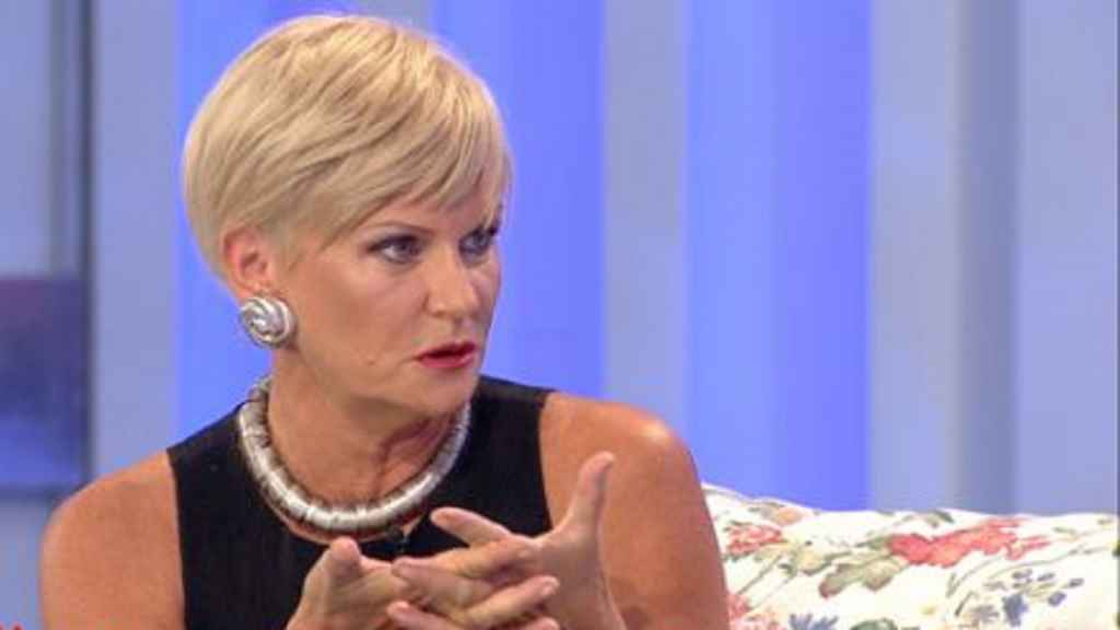 Monica Tatoiu doarme pe saci de bani… de când lumea! ”Tata câştiga 85.000 de lei pe lună când o Dacie era 50.000 de lei”