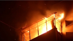 Incendiu în Capitală din cauza artificiilor, în noaptea de Revelion