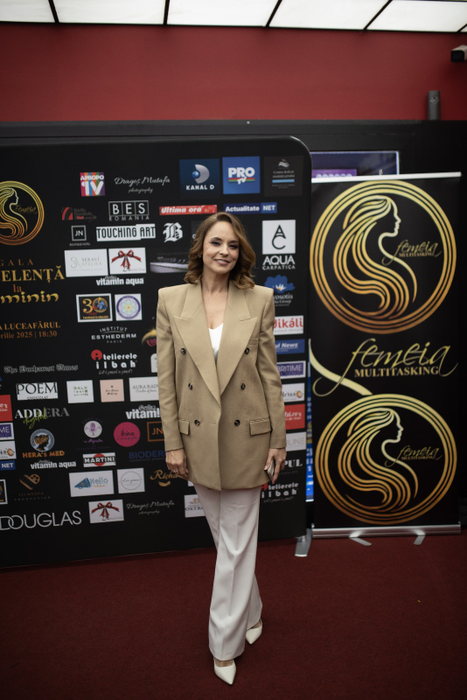 Nadia Comăneci, Andreea Marin, Teo Trandafir sau Ioana Dichiseanu, premiate la Gala „Excelență la Feminin”