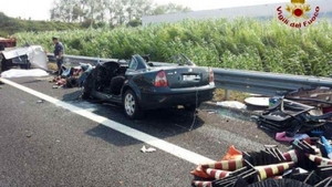 Accident cumplit în Italia. A supravieţuit doar bebeluşul unui cetăţean moldovean!