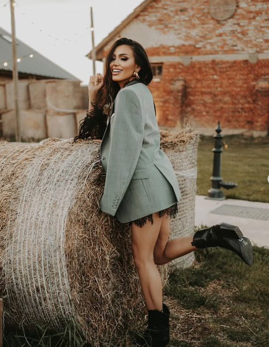 Andrada s-a despărțit de Dan Alexa, după o relație de șase ani (Foto: Instagram)