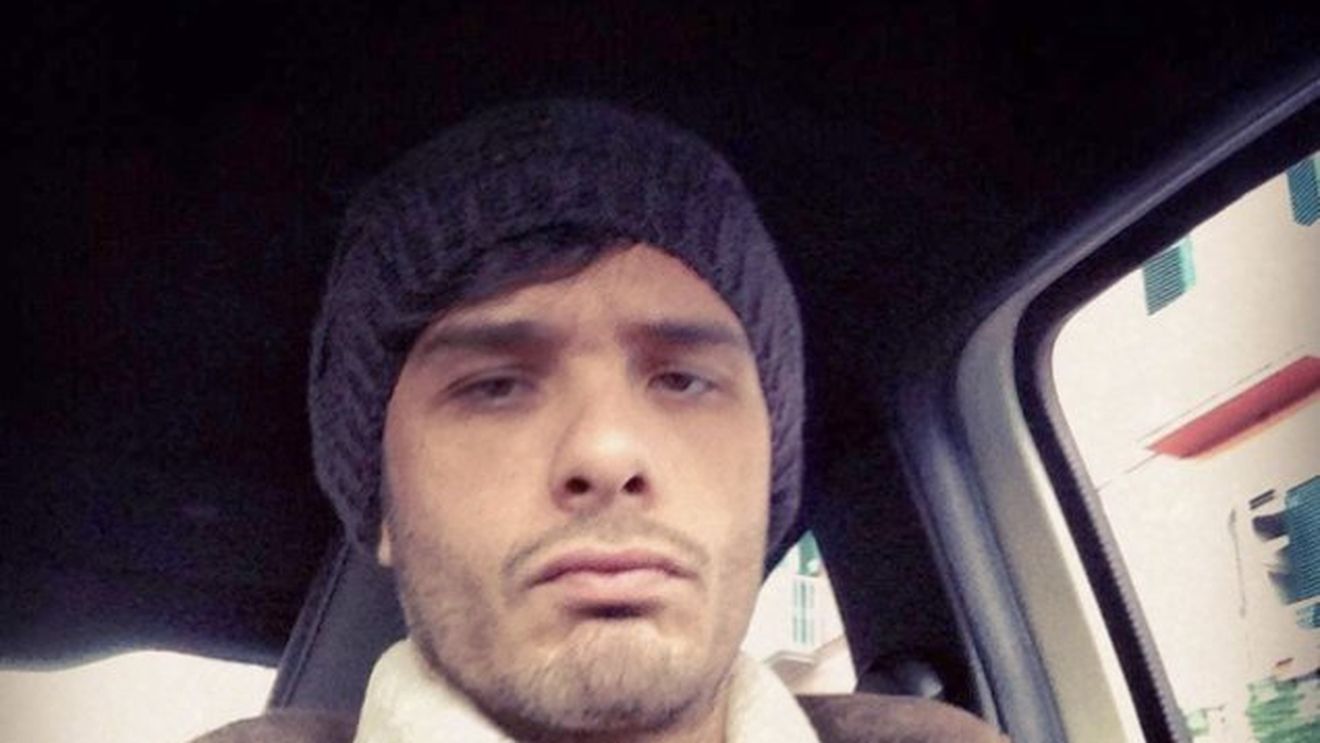 Vincezo e "grande barosano" la mall! Uite-l cum defileaza ca un sef de stat in timp ce Antonia plange dupa fiica ei