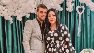 Oana Roman și Marius Elisei, vacanță pe litoralul din Cipru! Cum arată vedeta în costum de baie