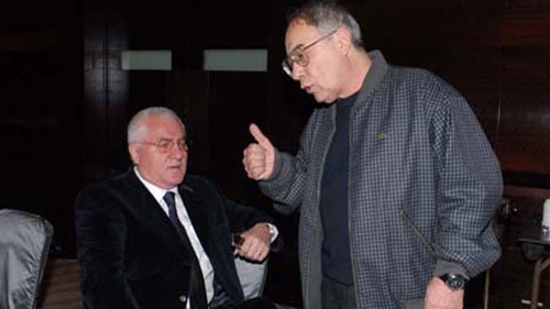 Pare banc, dar nu este! Mitica Dragomir l-a dat de gol pe Ioanitoaia! A luat SPAGA un portbagaj de pui, a facut accident si...