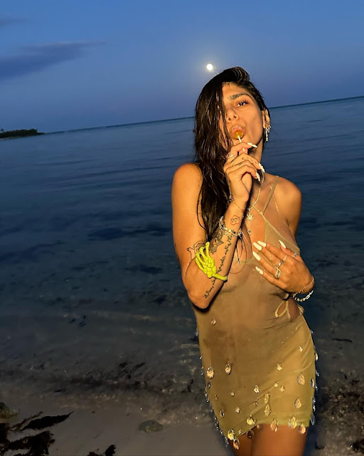 Mia Khalifa, mai încântătoare ca niciodată. Pictorial de nota 10 pentru cunoscuta actriță | FOTO