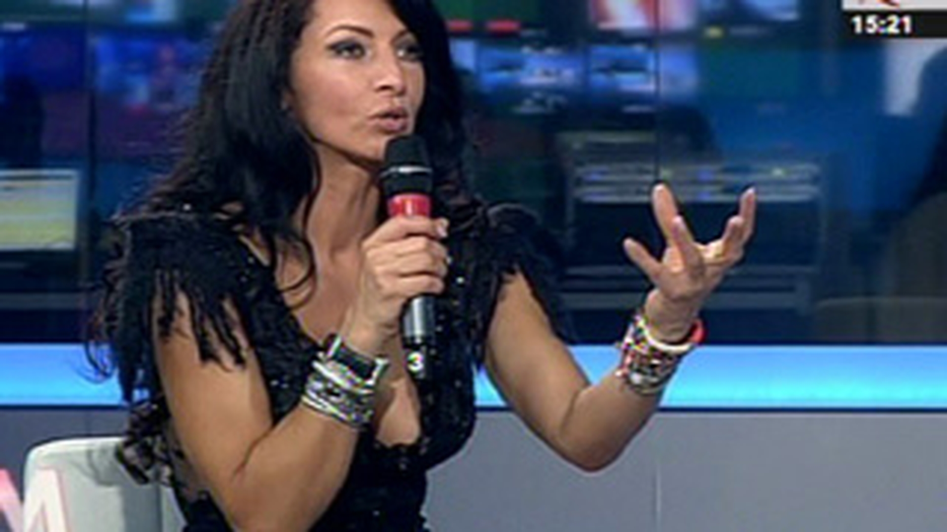 Amintiri din trecutul Mihaelei: "Am stat de vorba 3 ore cu printul Albert! N-am stiut decat la final cine e, aveam 20 de ani"