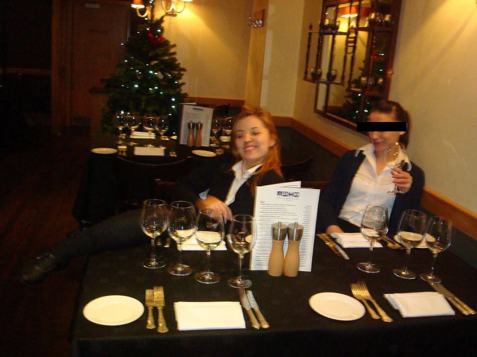 Cum arăta Bianca Iotu în 2012, când a abandonat școala din România și s-a angajat chelneriță într-un bar din Londra