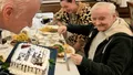 Ospăț princiar! Cine l-a răsfățat pe Irinel Columbeanu cu tort, caracatiță și cârnăciori oltenești, de ziua lui. A fost invitată și asistenta medicală: „Nu l-a scăpat din ochi!”