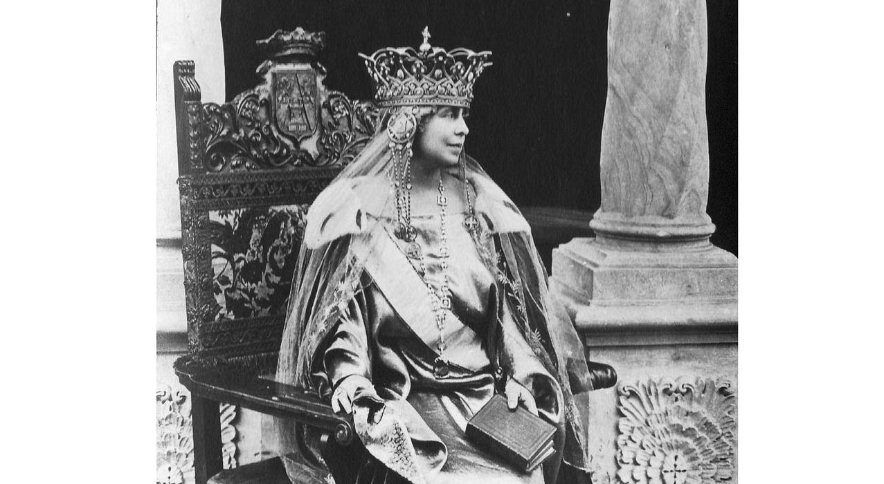 Un bust al Reginei Maria, aflat în proprietatea unui colecționar privat, va fi văzut la Castelul Bran de 1 decembrie