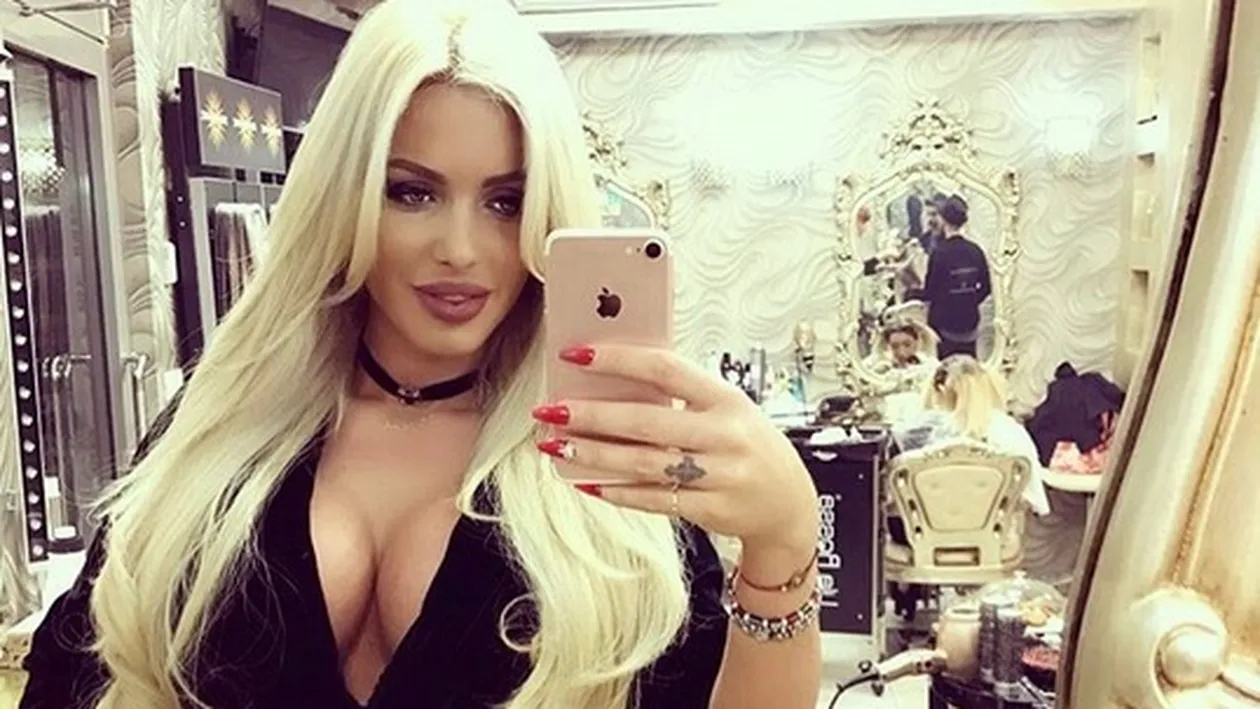 Loredana Chivu, ipostază incendiară împreună cu iubitul! A renunţat la sutien şi s-a suit călare pe el