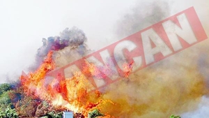 Case de milioane de dolari distruse de incendii