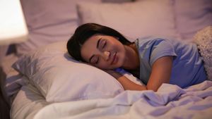 Ce temperatură trebuie să ai în dormitor pe timpul nopții, potrivit medicului Răzvan Lungu
