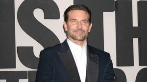 Bradley Cooper rupe tăcerea. Actorul vorbește pentru prima dată despre zvonurile legate de operațiile sale estetice