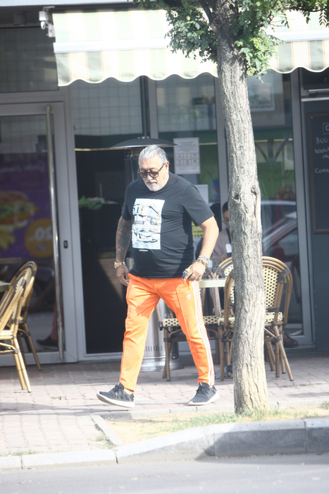 Serghei Mizil a terminat și apa plată, și discuția cu amicul său și a plecat