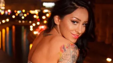 Ruby si-a aratat sanii imensi in cea mai provocatoare imagine posibila: Ce-i frumos si lui Dumnezeu ii place Vezi cum arata