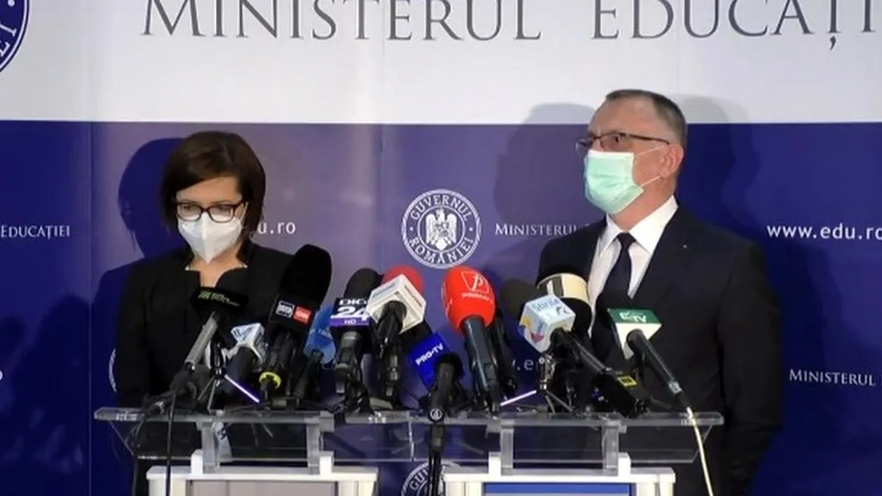 Sorin Cîmpeanu și Ioana Mihăilă, primele anunțuri despre modalitatea în care se va desfășura noul an școlar: ”La rata de infectare 6 la mie, școlile se vor închide”