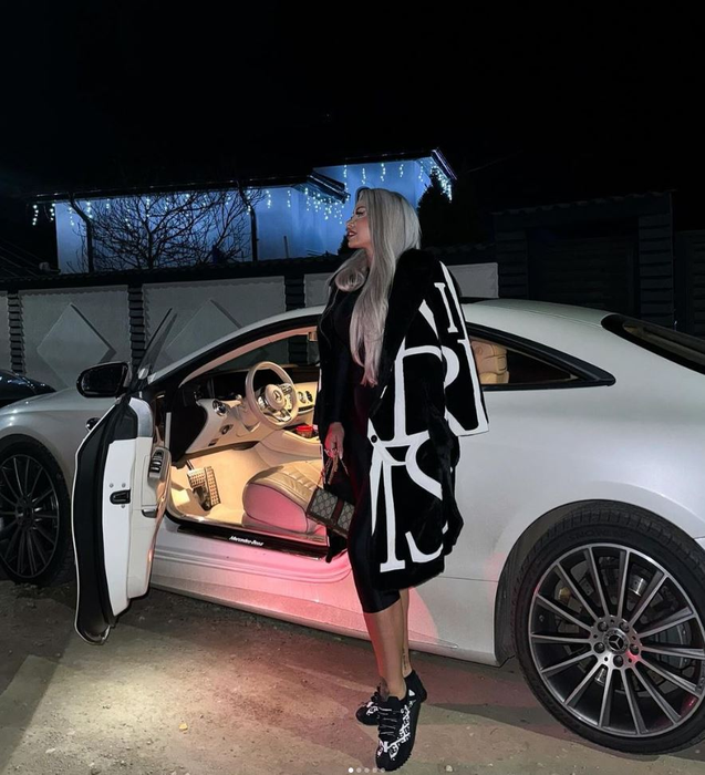 Loredana Chivu nu reușește să-și vândă Mercedesul, iar ratele se strâng (Foto: Instagram)