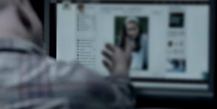Vedetă TVR Moldova, șantajată după ce a fost ”combinată” pe Facebook