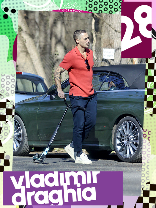 Vedetele autohtone, așa cum nu le-ai mai văzut niciodată! S-au urcat pe trotinete și… Cine e mai tare dintre Delia sau Inna?