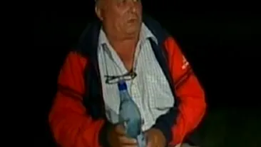 VIDEO Oamenii veniti in pelerinaj la Curtea de Arges au incins gratarele si au rupt pingelele pantofilor pe muzica lui Salam!