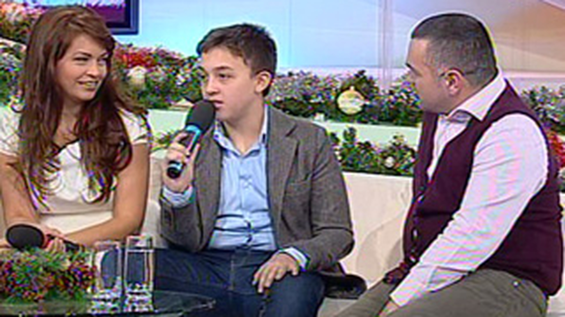 VIDEO Copiii lui Doroftei se rasfata! "Mama face o mancare buna, dar preferam sa mancam la pub!"