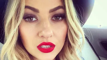 Nopti albe si nebune pentru Lidia Buble fara matinalul Razvan Simion. ASA a fost pozata cantareata in miez de noapte