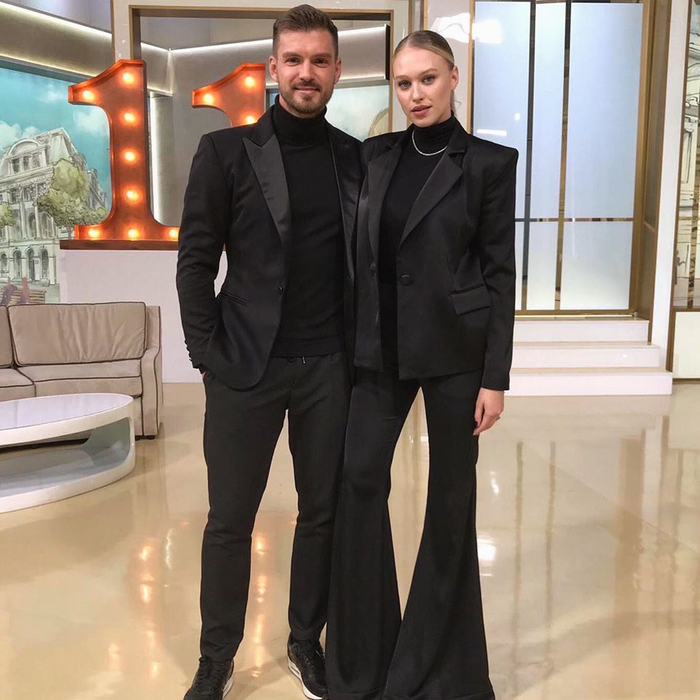 “Da, sunt însărcinată”! Anunțul sfârșitului de an în showbizul din România