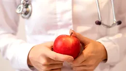 Ce se întâmplă în corpul tău dacă mănânci un măr în fiecare zi. Două componente bioactive joacă rolul principal