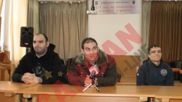 Detinutii dau lectii despre droguri elevilor