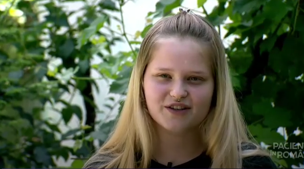 Mărturia dramatică a unei mame adolescente din România: ”M-ar fi ajutat și o oră de educație sexuală pe semestru”