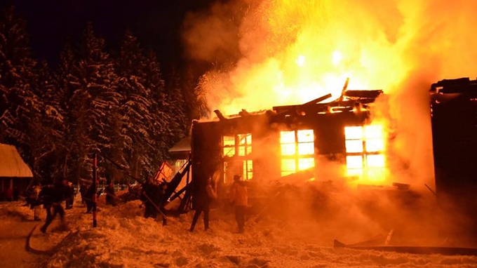 Incendii la două şcoli din România! Ce anunţă autorităţile