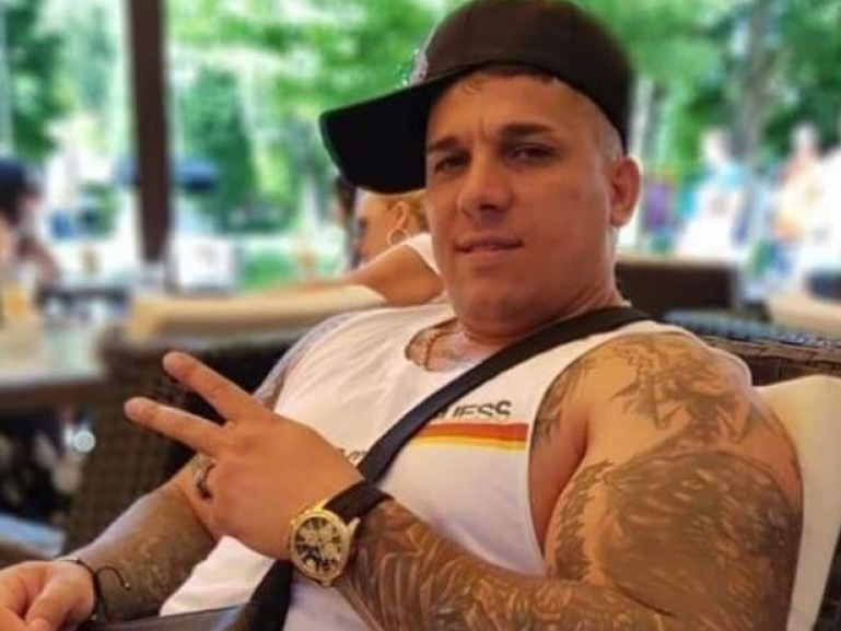 Adrian “Beleaua” Corduneanu, concurent la “Puterea Dragostei”?! “Nu bat pe nimeni, doar pe fetele alea la pielea goală. Intră bani grei acolo!”