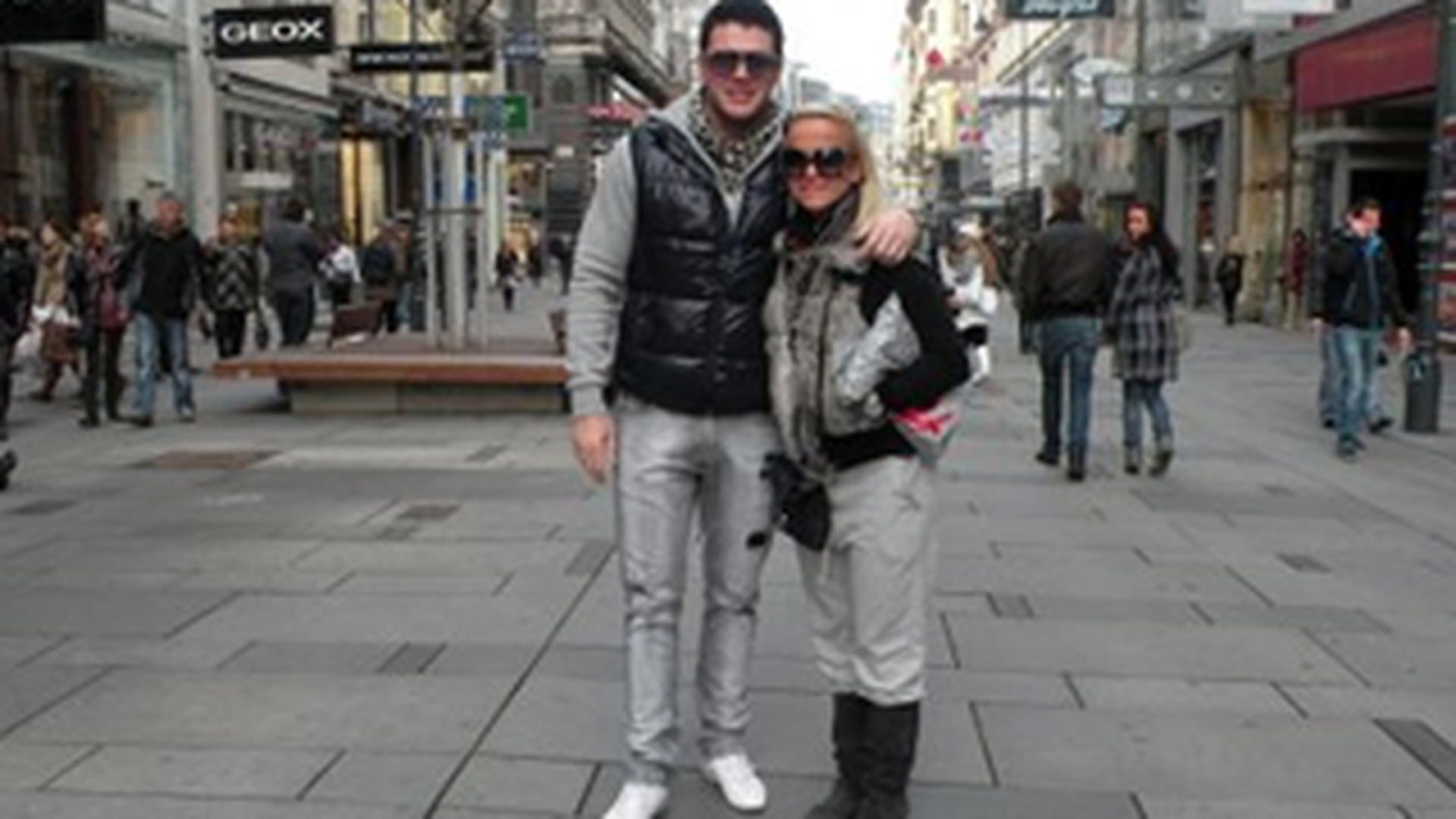 Victor Slav a dus-o pe Anda Adam la Viena!
