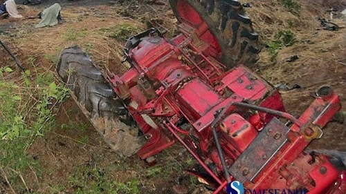 Un bărbat din județul Cluj a murit după ce tractorul pe care îl conducea s-a răsturnat