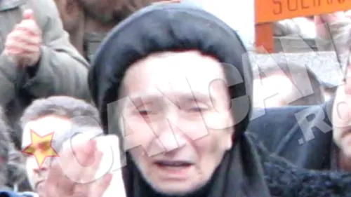 Declaratii sfasietoare ale mamei lui Serban Ionescu! Batrana de 82 de ani are cosmaruri cu baiatul ei mort: Ma cheama noaptea...